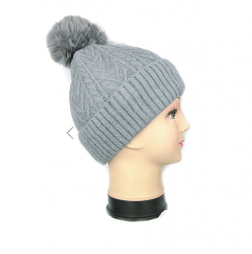 Grey bobble hat