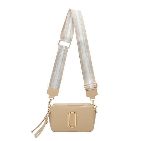 Beige box bag