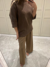Brown button sleeve jumper