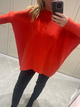 Oversized ribbed orange jumper